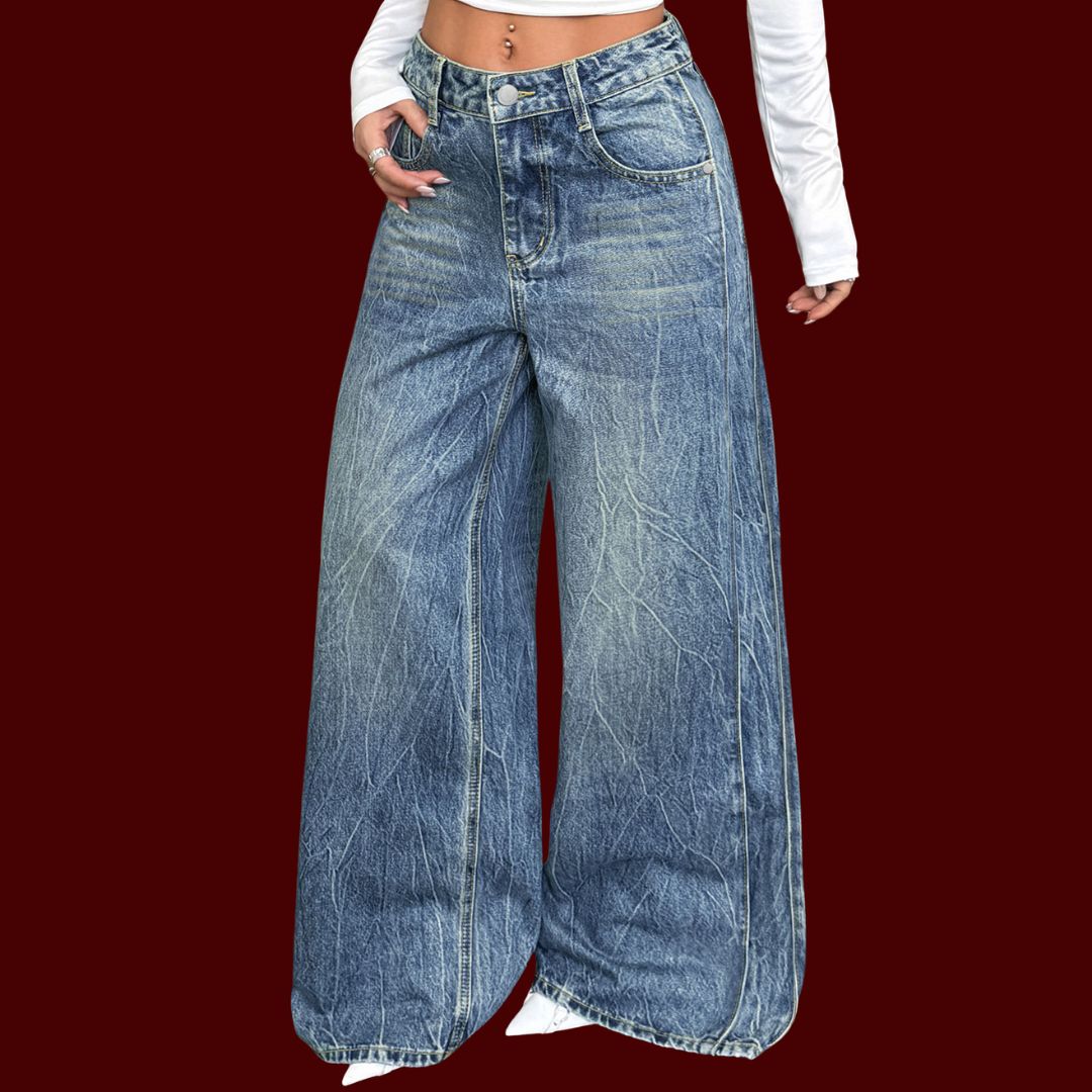 Malin – Trendiga jeans med vida ben och unik textur